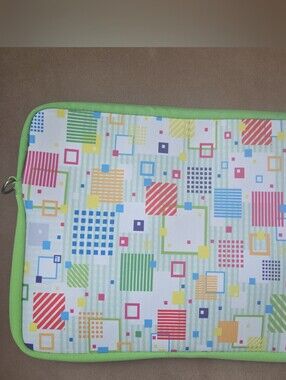 Meffort Inc Neoprene Laptop Sleeve Multicolor Geometric Print Green Lining